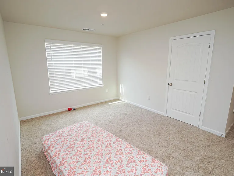 1712 Severn St — Photo 35