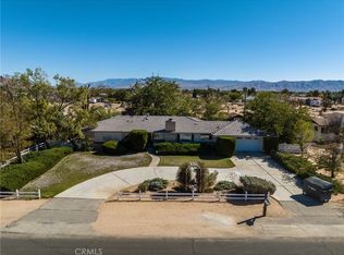 14075 Iroquois Rd, Apple Valley, CA 92307