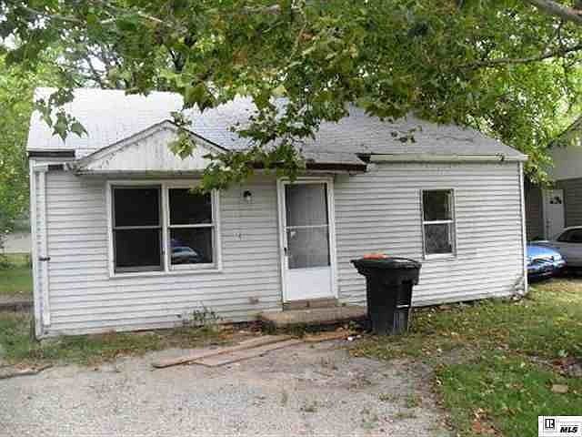 1st image of 1122 SE Pinecrest Dr