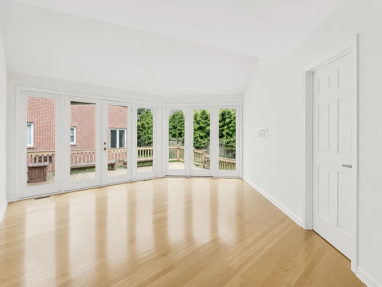 1120 Romona Rd — Photo 11