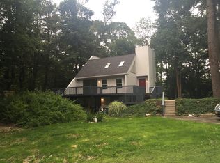 459 Hill Rd, Hopewell Junction, NY 12533