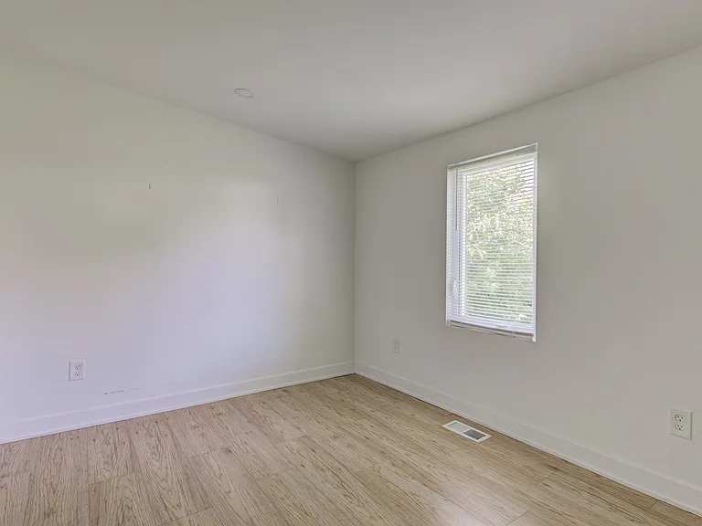 38 N Elder Ave #38 — Photo 12