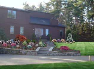 37 Strawberry Ln, North Reading, MA 01864