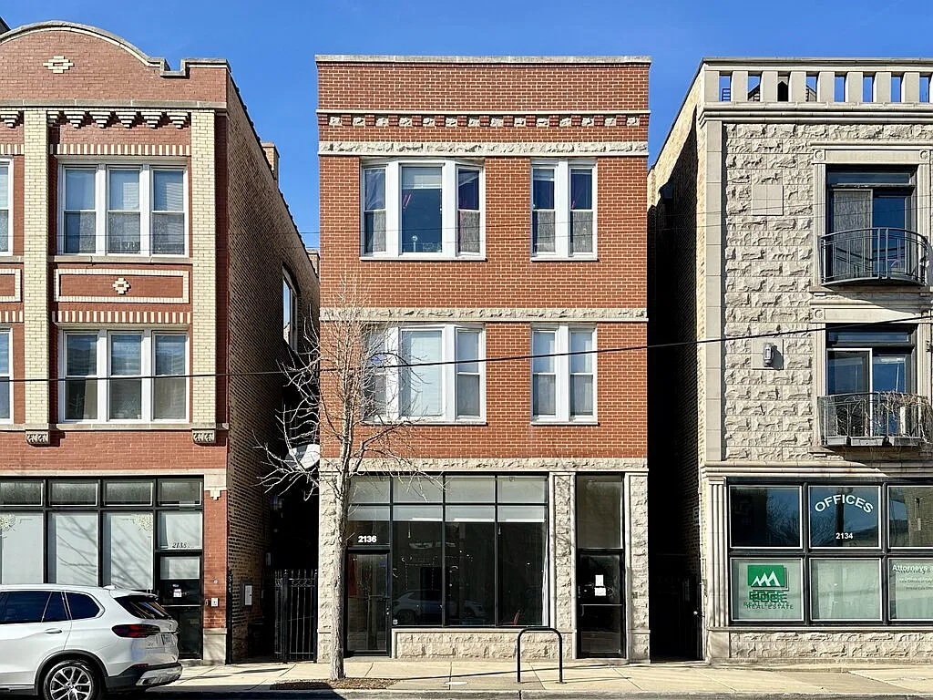 First-Rate Studio, 1 Bath at Chicago + Leavitt (Ukrainian Village) — Photo 1