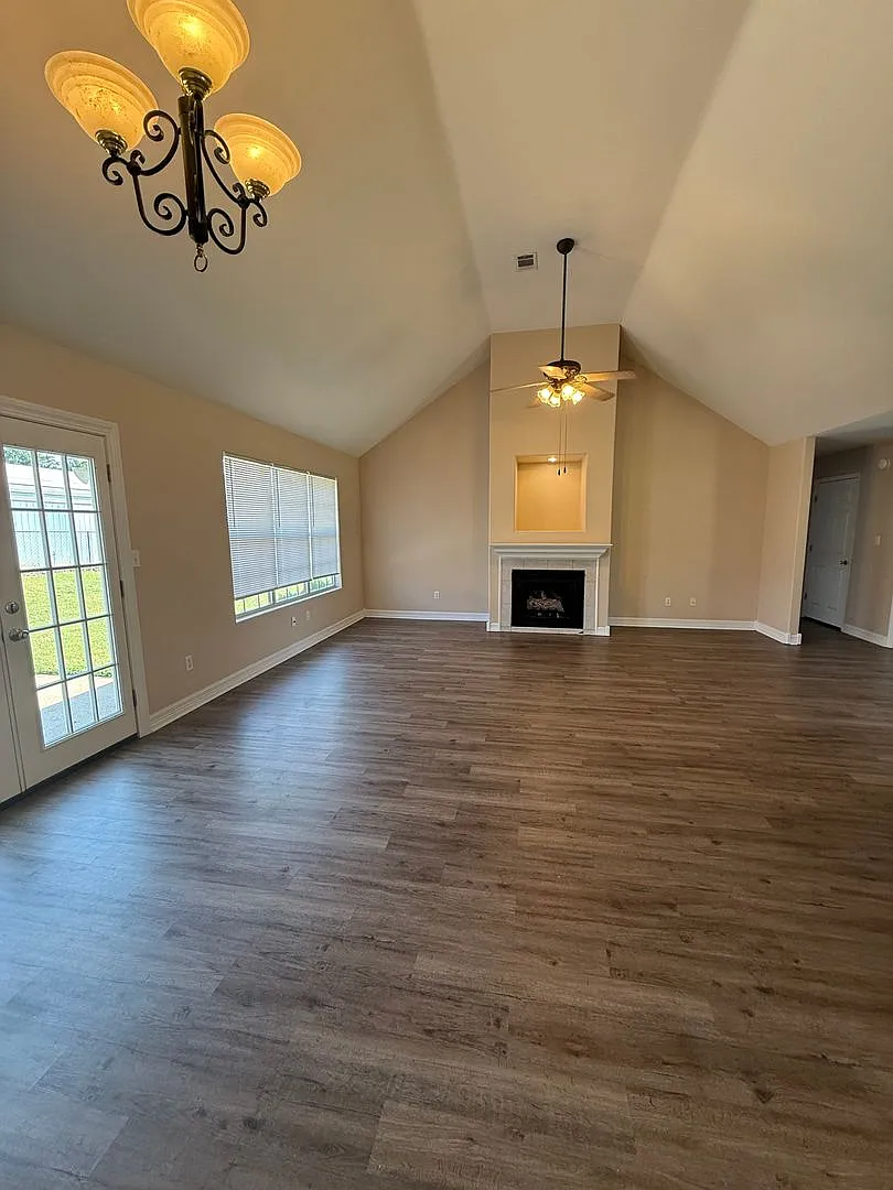 3035 Zion Rd — Photo 4