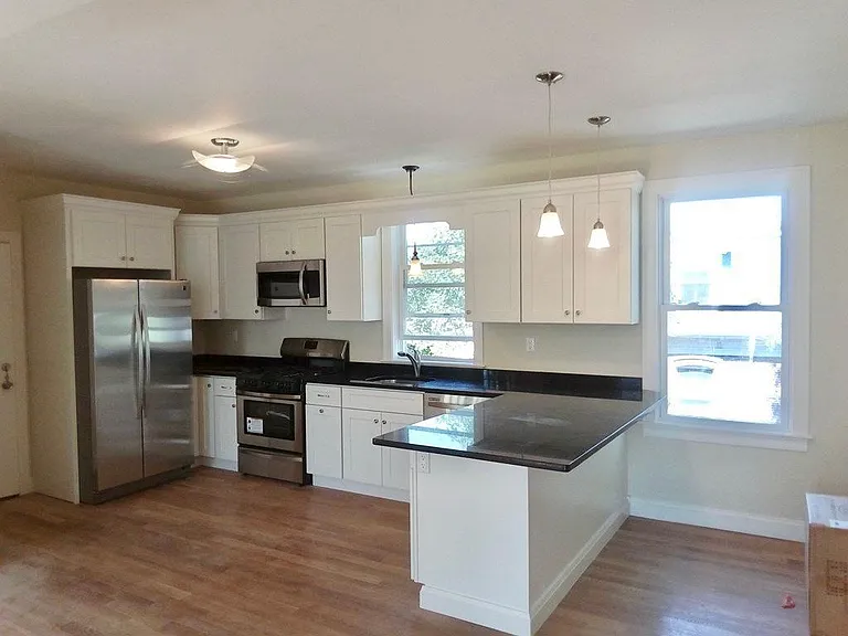 39 Millmont St — Photo 1
