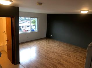 3242 14th Ave W #4, Seattle, WA 98119