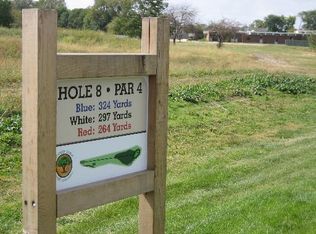 216 Saint Andrews Dr, Dekalb, IL 60115