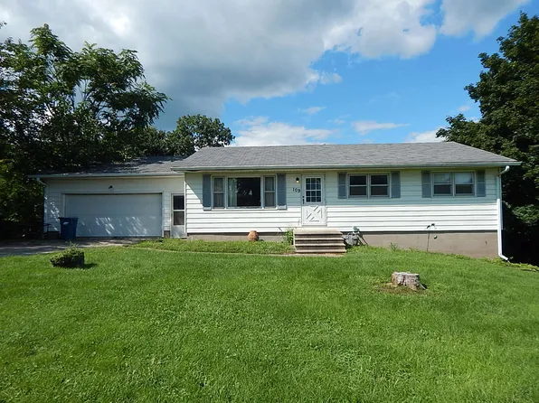 109 E 6th St, Sherrard, IL 61281