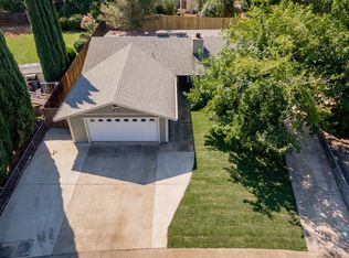 1061 Woodside Meadows Rd, Redding, CA 96002
