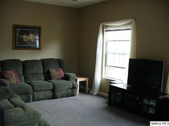 Home for Sale in Quincy, IL $79,900