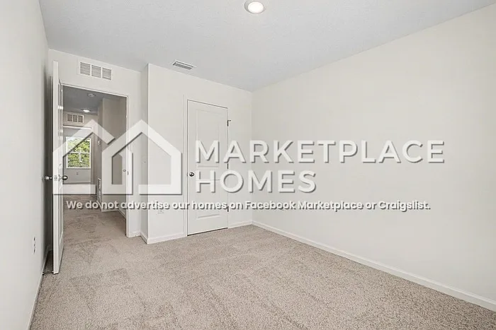 11916 Sylvia St — Photo 20