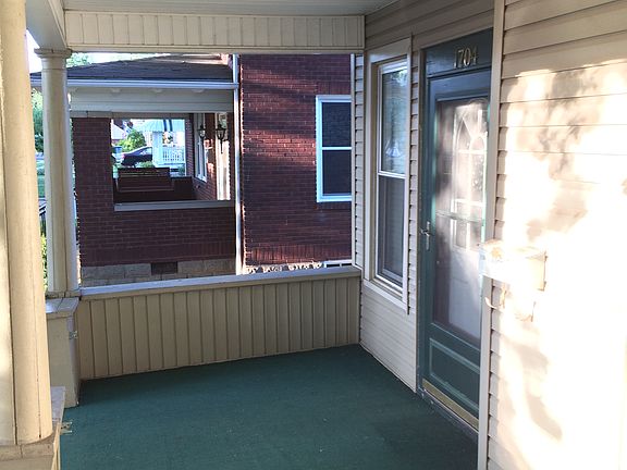 4th image of 1704 Liberty St