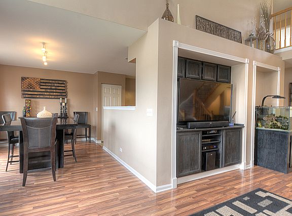 4th image of 1124 Lillian Ln