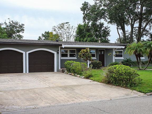 2nd image of 1848 Lake Spier Dr