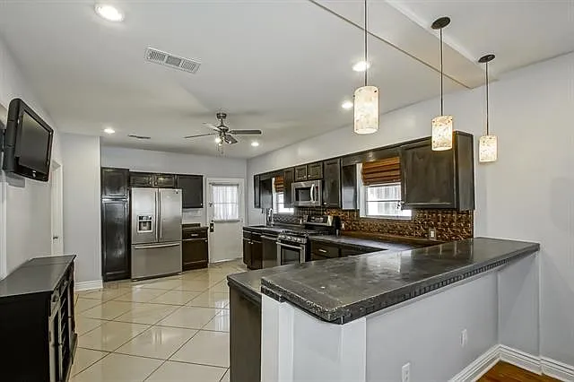 2508 Palmer Ave — Photo 9