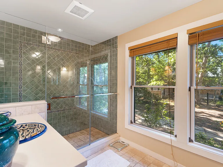 76 Round Pond Ln — Photo 10