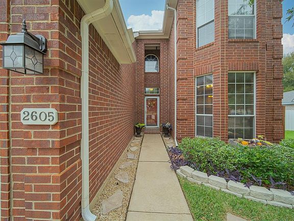 2nd image of 2605 Belmont Ct