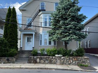 37 Olo St FLOOR 2, Woonsocket, RI 02895