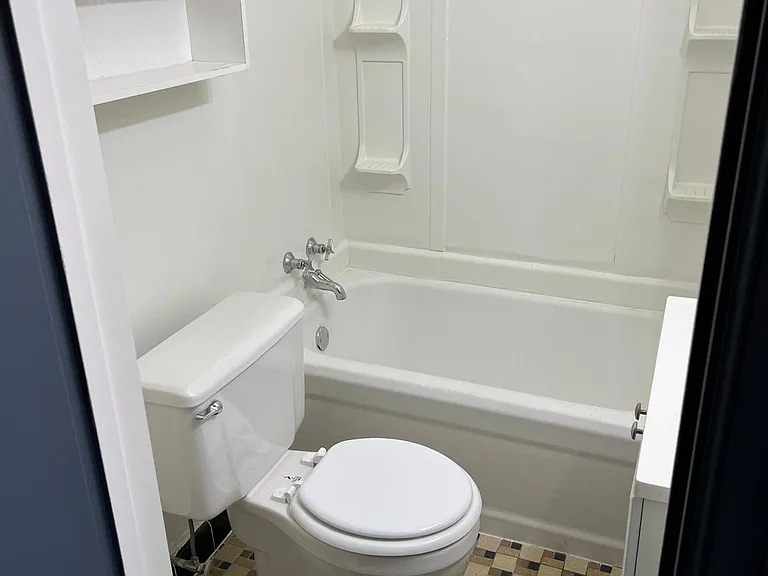 7416 Harwood Ave #309 — Photo 9