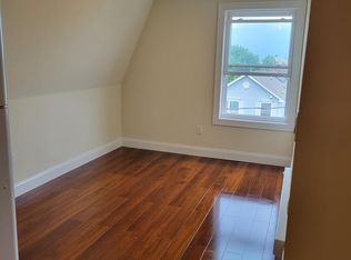 33 Winans Ave, Newark, NJ 07108