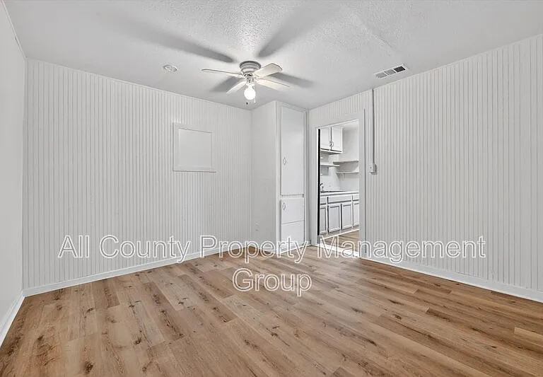 4709 Mayfair St — Photo 26