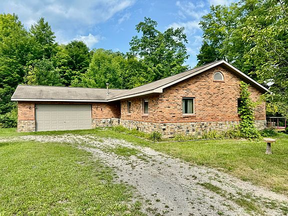 3rd image of 4248 Valley Ct N