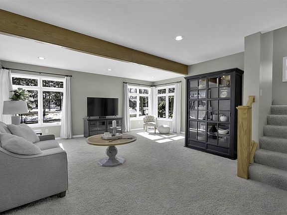 5th image of 276 W Shore Dr