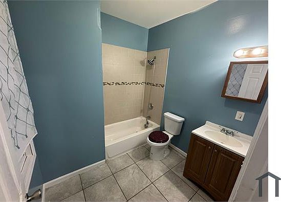 4th image of 116 S 7th St Floor 2