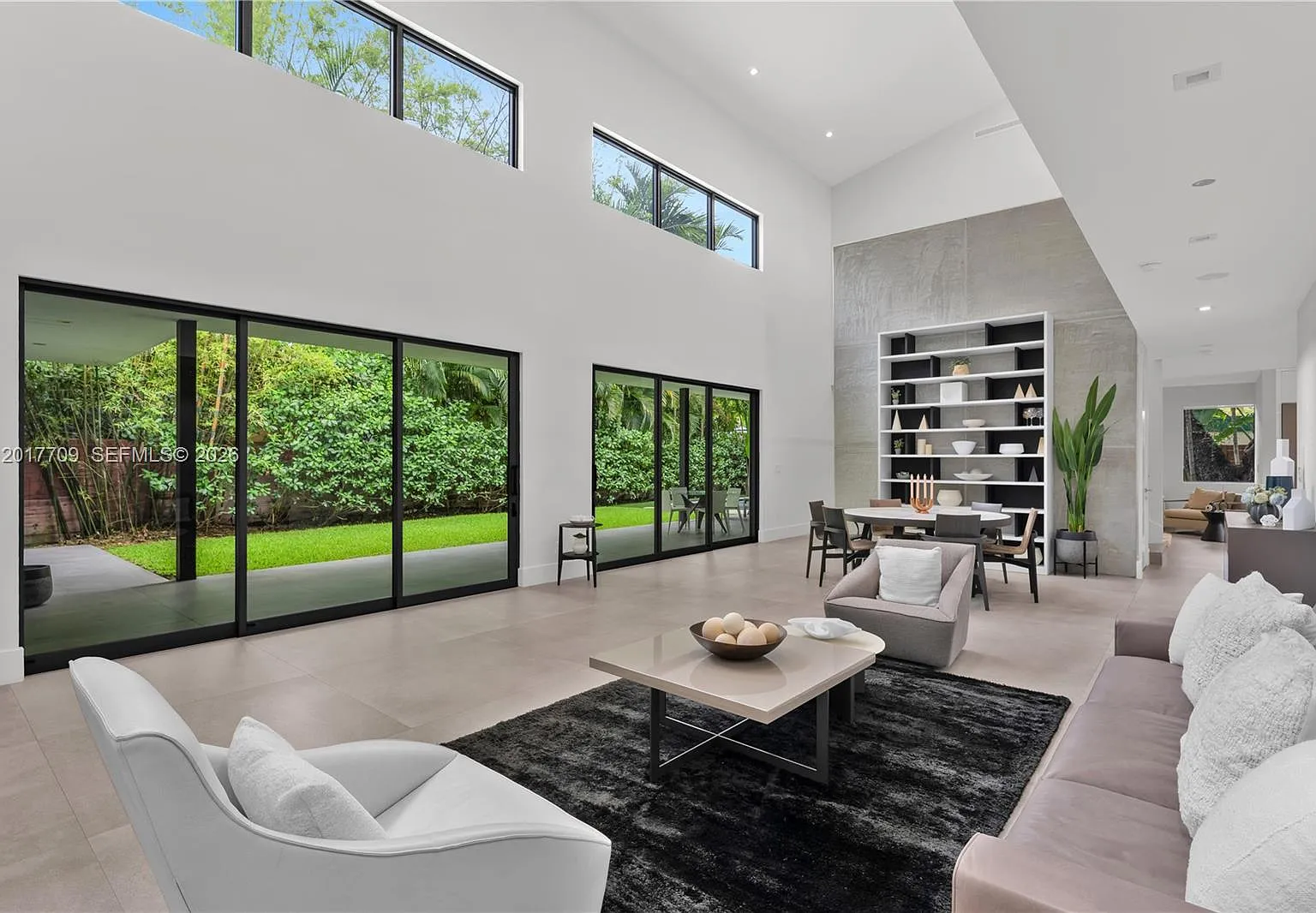Samana Dr, Miami — Photo 4