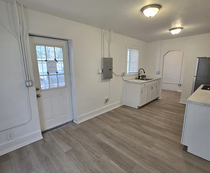 108 Mesa St SE #108 — Photo 3