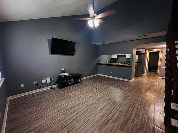 5th image of 2490 Talco Hills Dr APT A