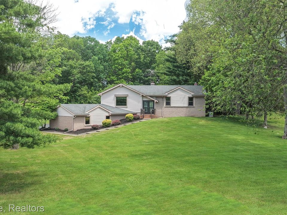 1st image of 12168 Carriage Trail Cir