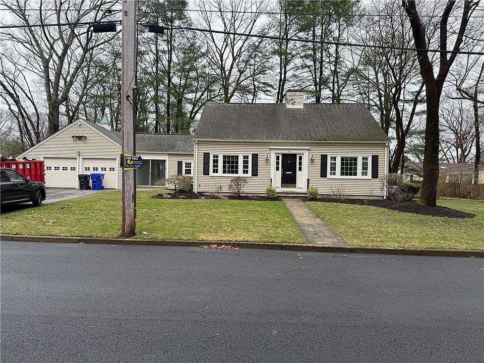 1st image of 90 Alexander McGregor Rd