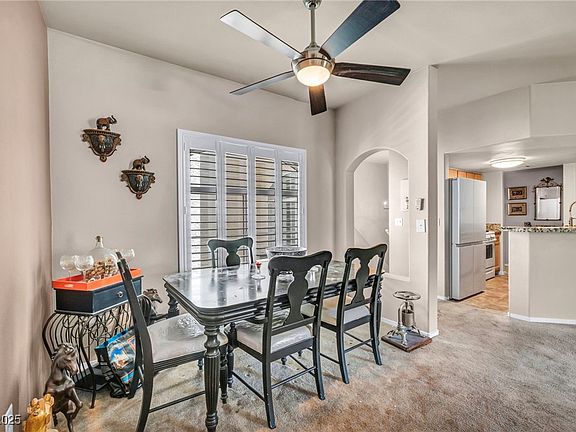 4th image of 2975 Bluegrass Ln APT 1421