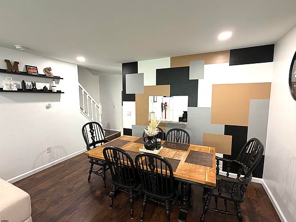 5th image of 41 Greenwich Dr Unit 41
