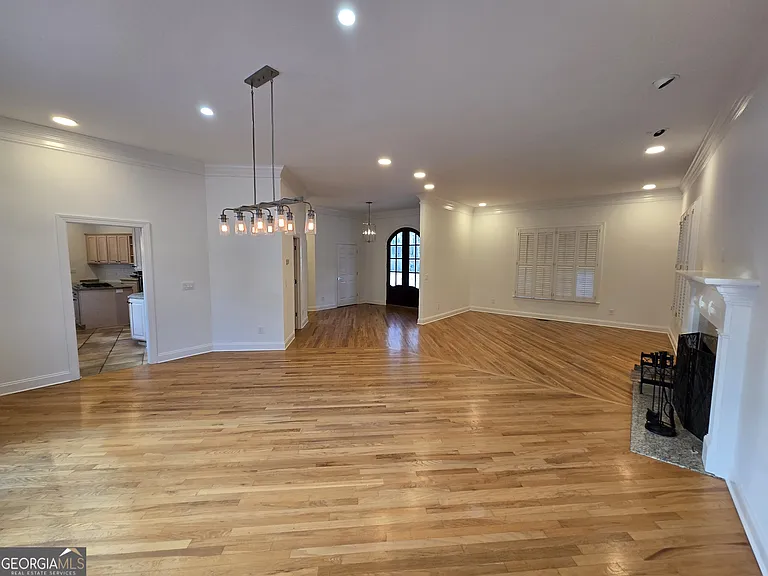 1256 Olde Lexington Rd — Photo 11