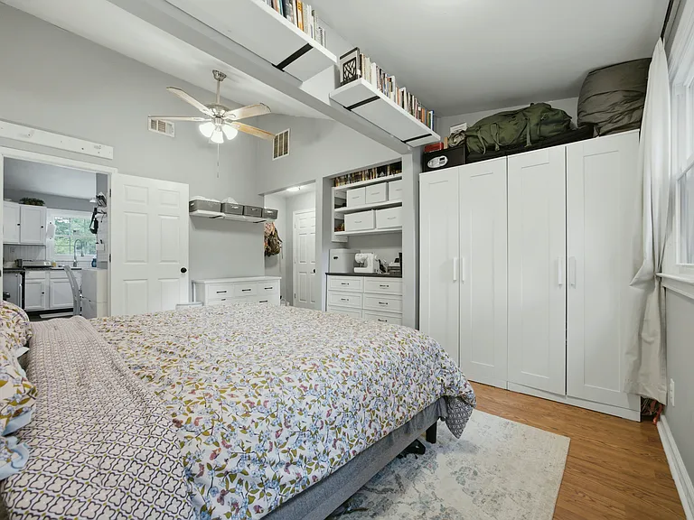 2596 Gordon Cir SE — Photo 16