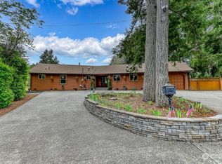 17815 Noll Rd NE, Poulsbo, WA 98370
