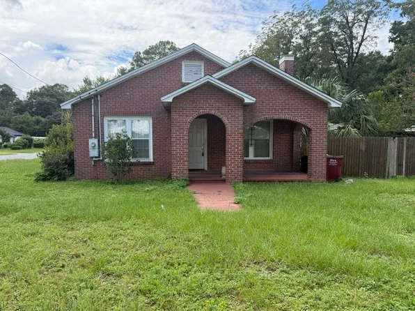 398 S Spring St, Crestview, FL 32536