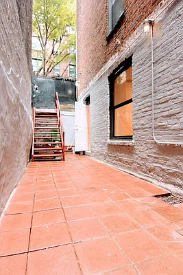 Rented by GPA Realty | media 22