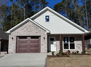 13423 Teton Dr, Little Rock, AR 72211