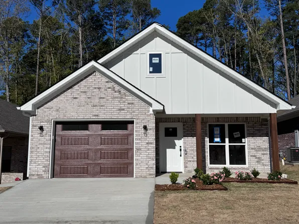 13423 Teton Dr, Little Rock, AR 72211