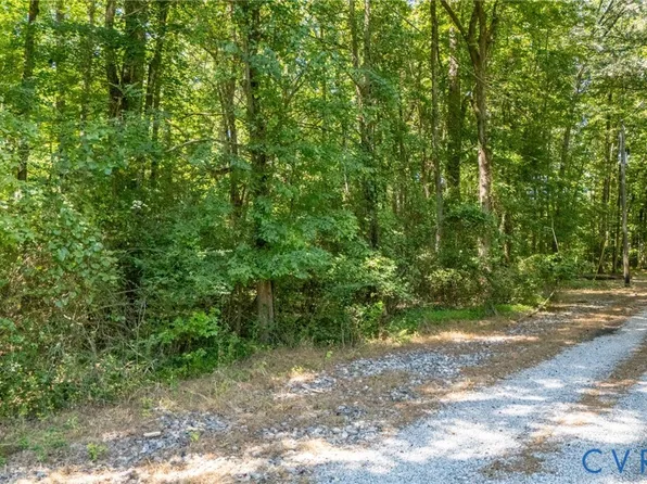 10758 Beaver Bridge Rd, Chesterfield, VA 23838