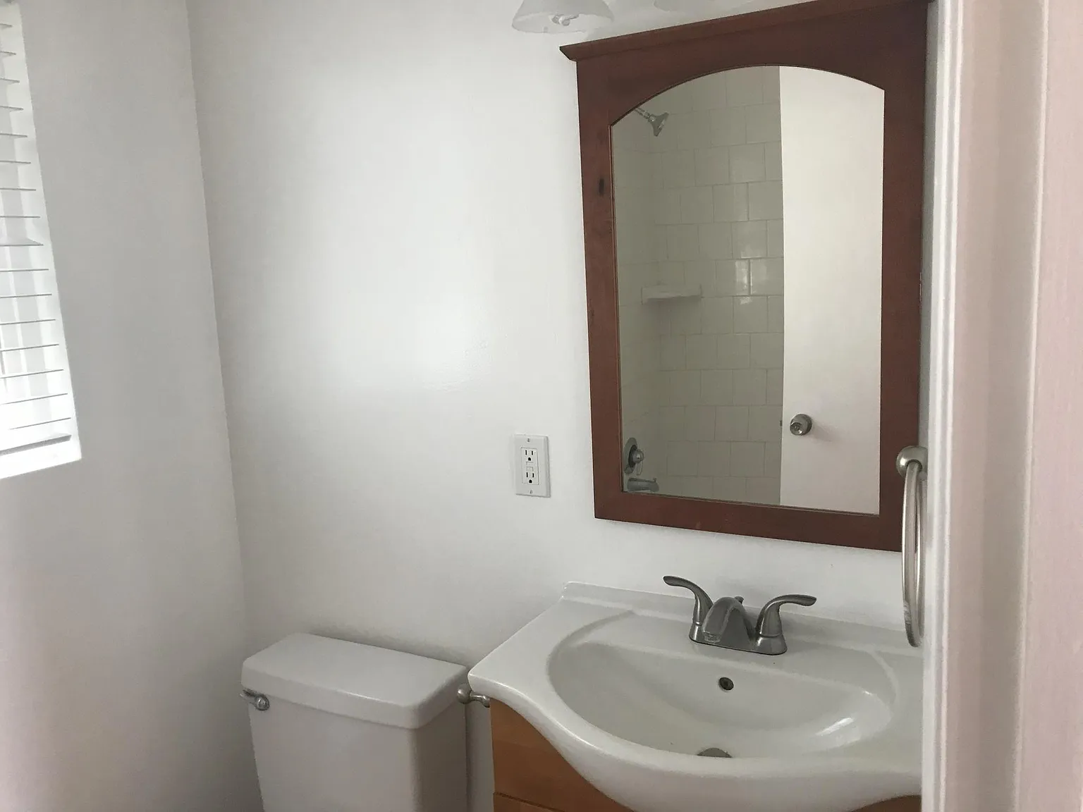 Studio, 400 sqft, $1,995 — Photo 3
