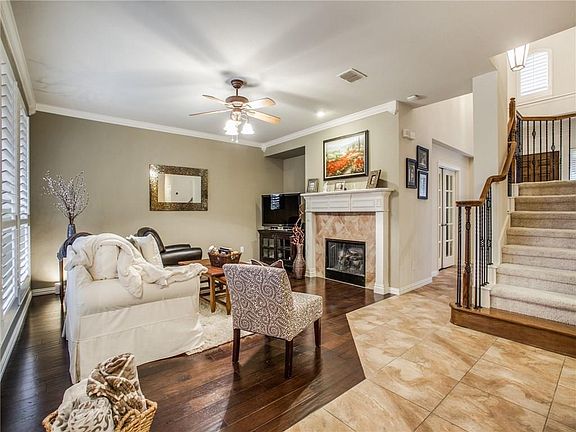 3rd image of 6853 Lee Meadow Dr