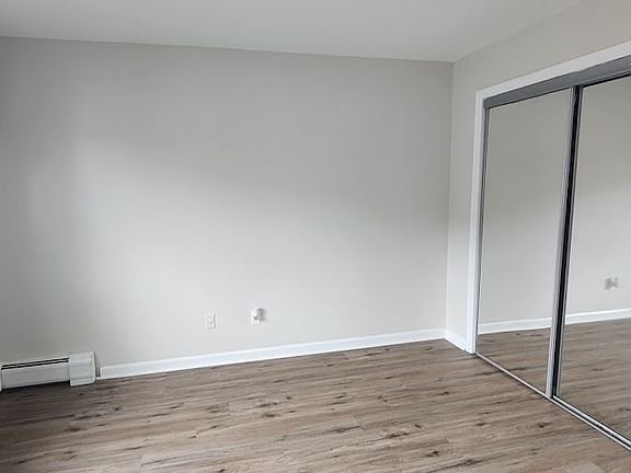 5th image of 219 Roosevelt St APT 3
