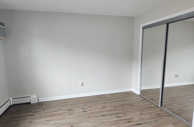 219 Roosevelt St #3 — Photo 5