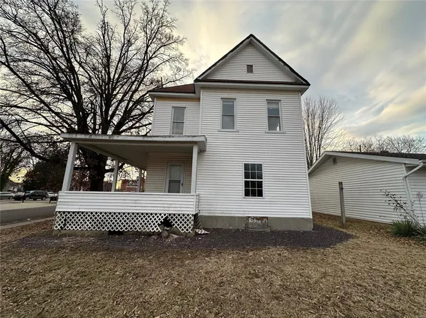 403 Wyatt St, Greenville, IL 62246