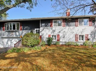 926 West Ave, Woodstock, IL 60098